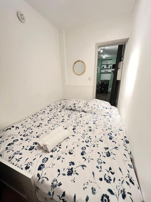 New York - Appartement A Reims Exterior photo